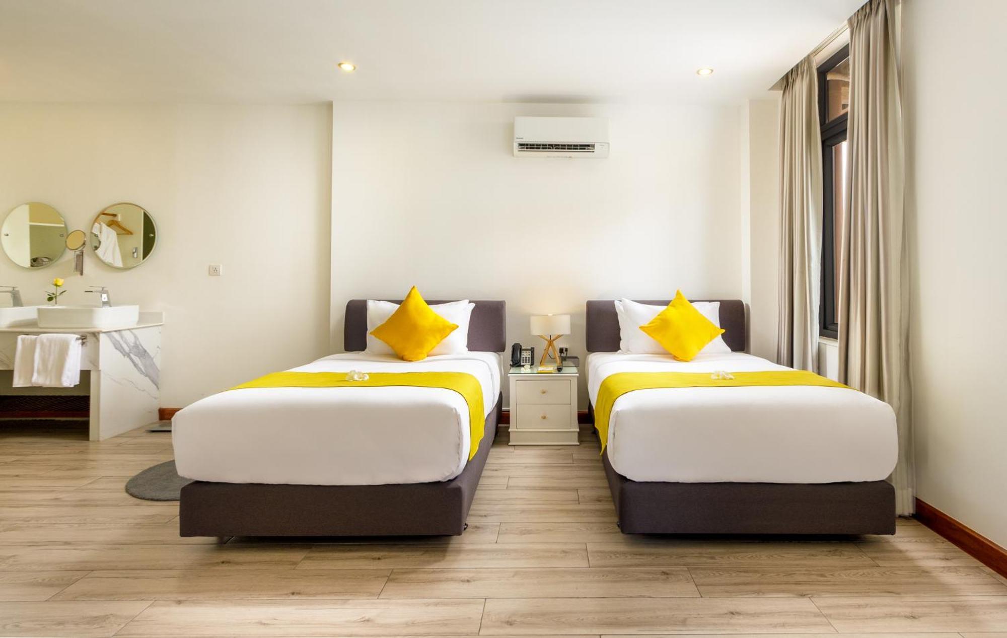 Jaya Suites Hotel Phnom Penh Exteriör bild