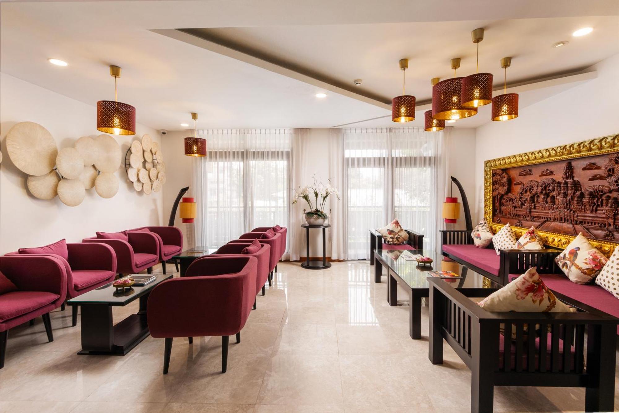 Jaya Suites Hotel Phnom Penh Exteriör bild