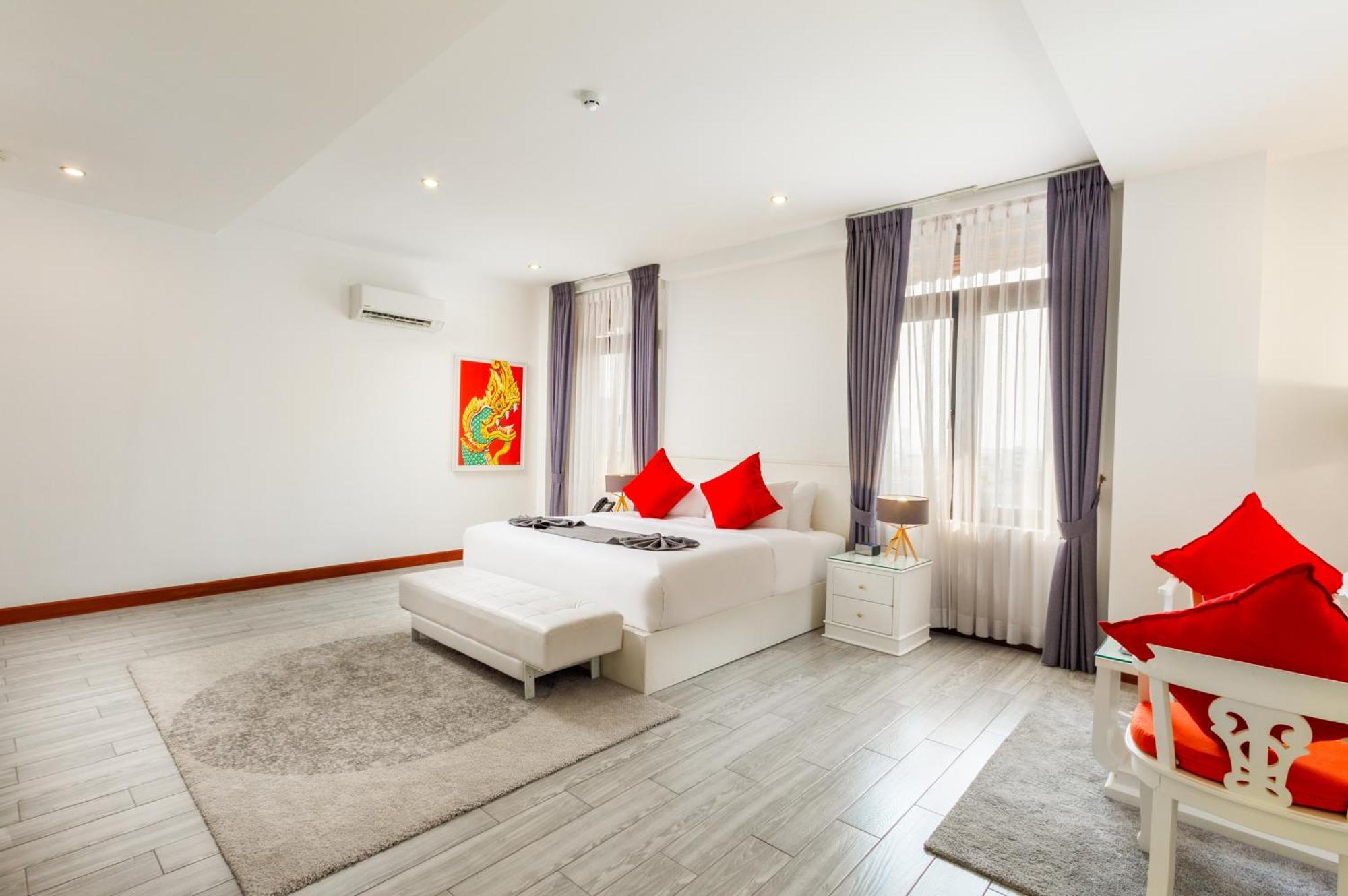 Jaya Suites Hotel Phnom Penh Exteriör bild