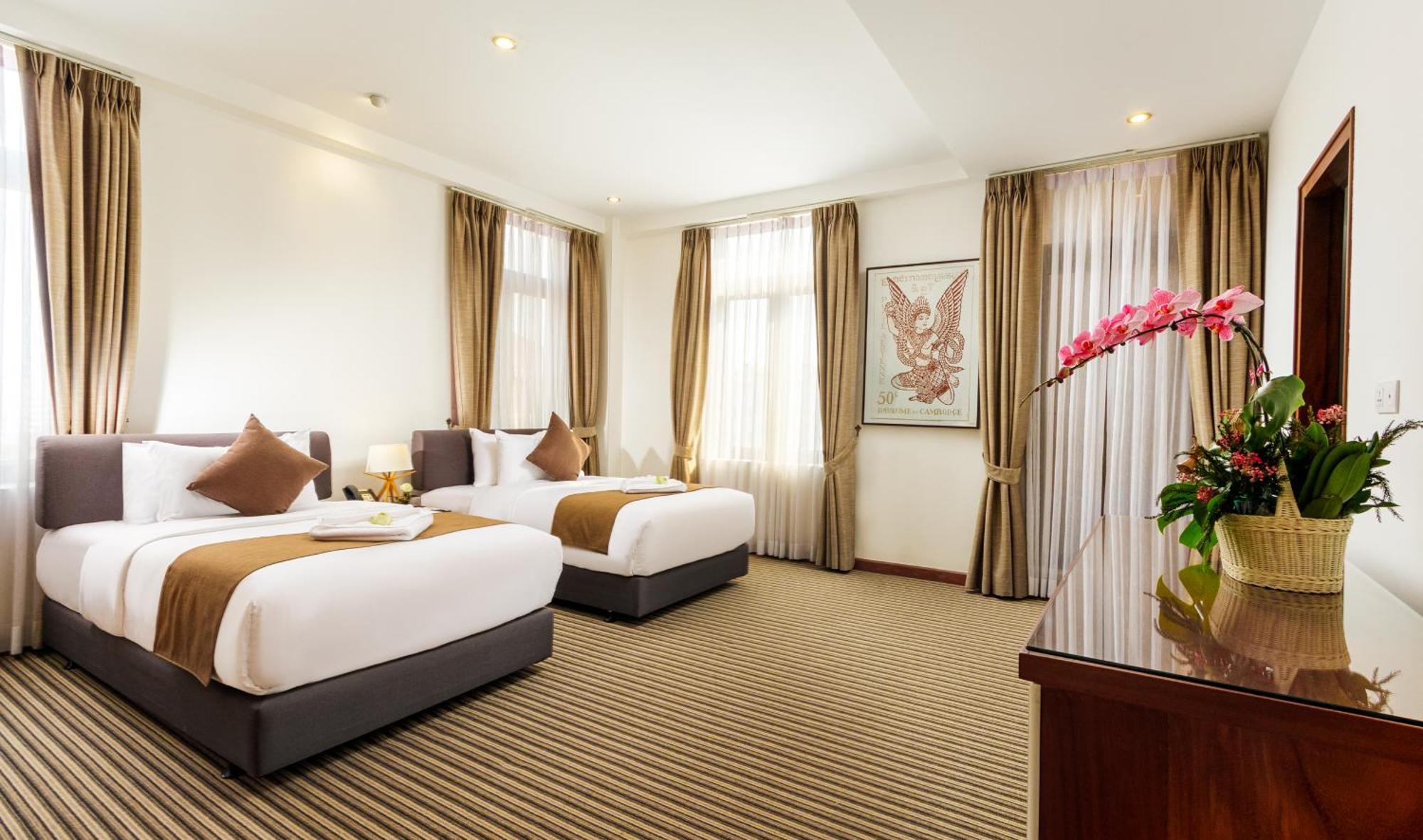 Jaya Suites Hotel Phnom Penh Exteriör bild