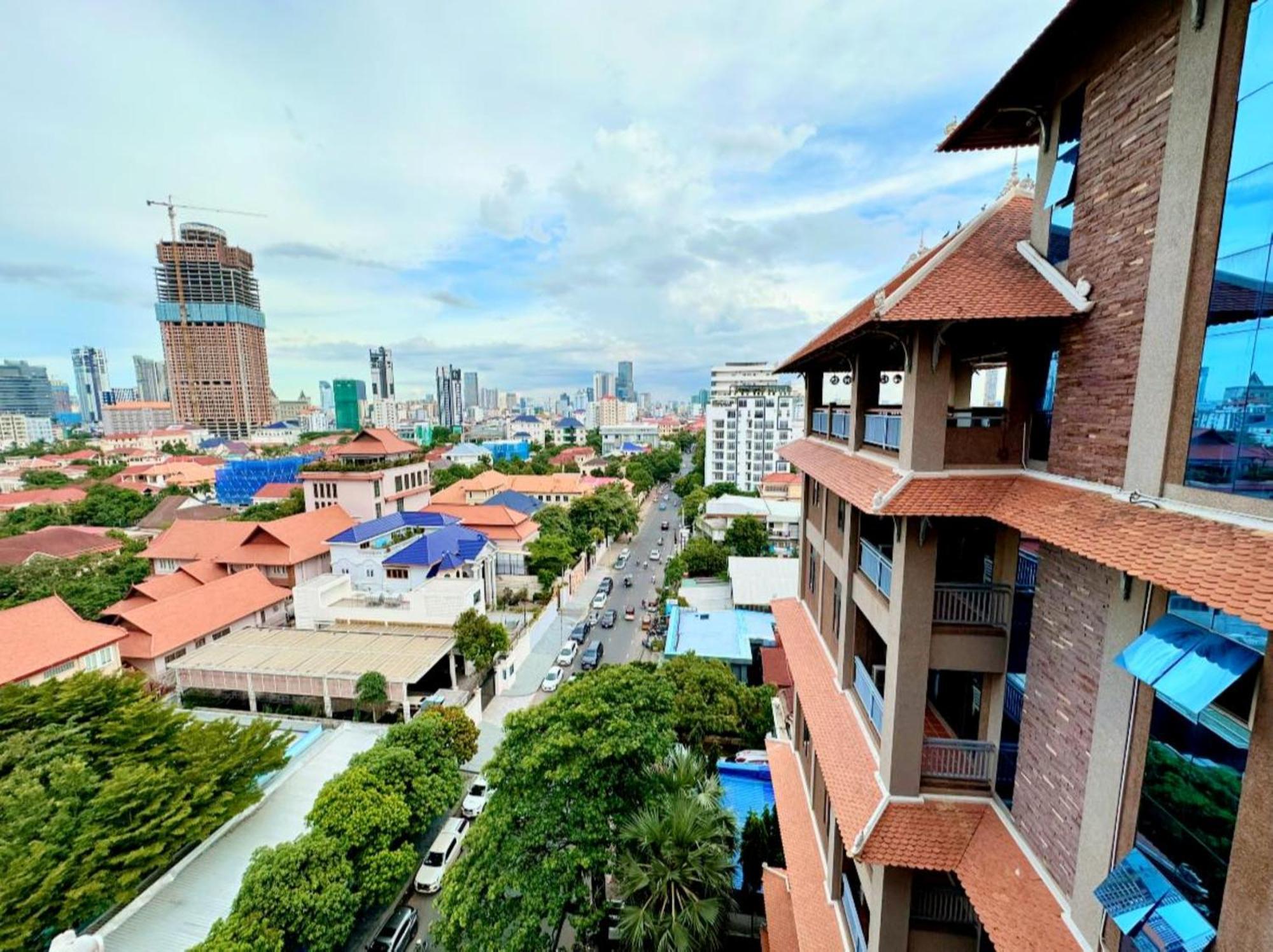 Jaya Suites Hotel Phnom Penh Exteriör bild