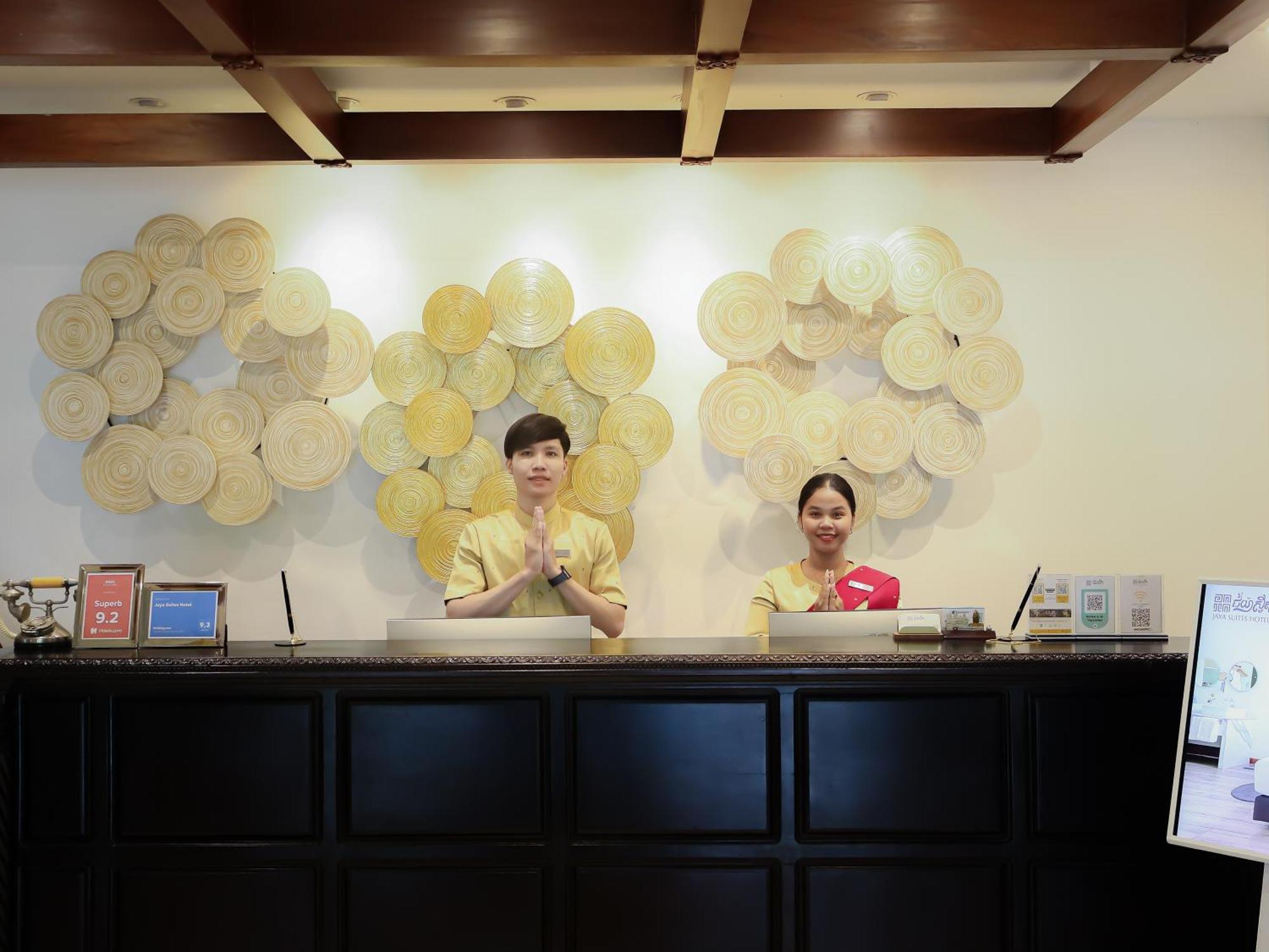 Jaya Suites Hotel Phnom Penh Exteriör bild