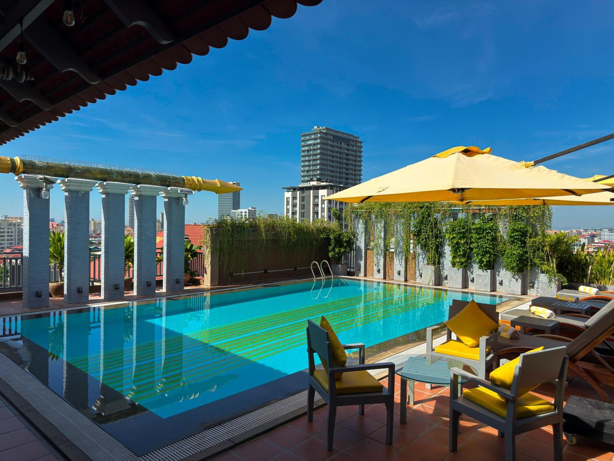 Jaya Suites Hotel Phnom Penh Exteriör bild